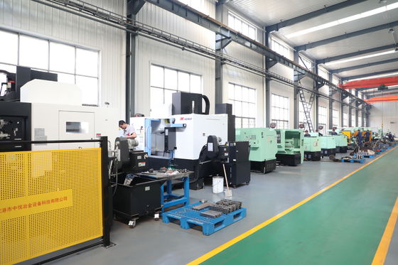 O aço laminado descasca o tubo que faz a máquina com revestimento em linha