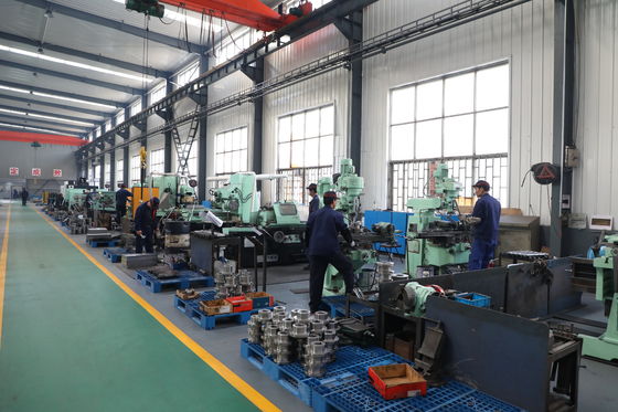 Rolo de aço inoxidável que forma o refrigerador padrão da tabela da corrida de ASTM para fora