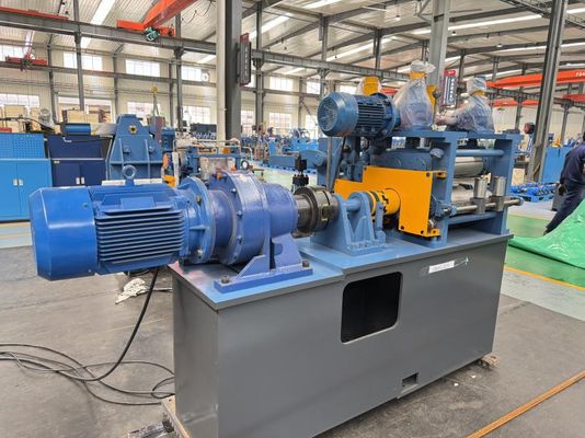 Máquina de moldagem de tubos industriais soldados de tamanho personalizado para produção de tubos redondos, quadrados e retangulares